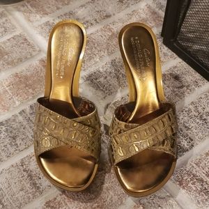 Donald J Pliner gold metallic heels